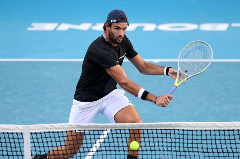 Looking for Youth Shoes This Season. Discover the Best Deals on Tennis & Basketball Shoes