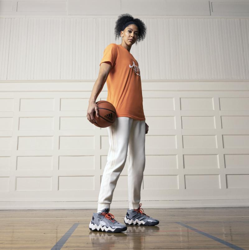 Looking to Boost Your Game in 2023. How These Black Adidas Basketball Socks Can Take You to the Next Level