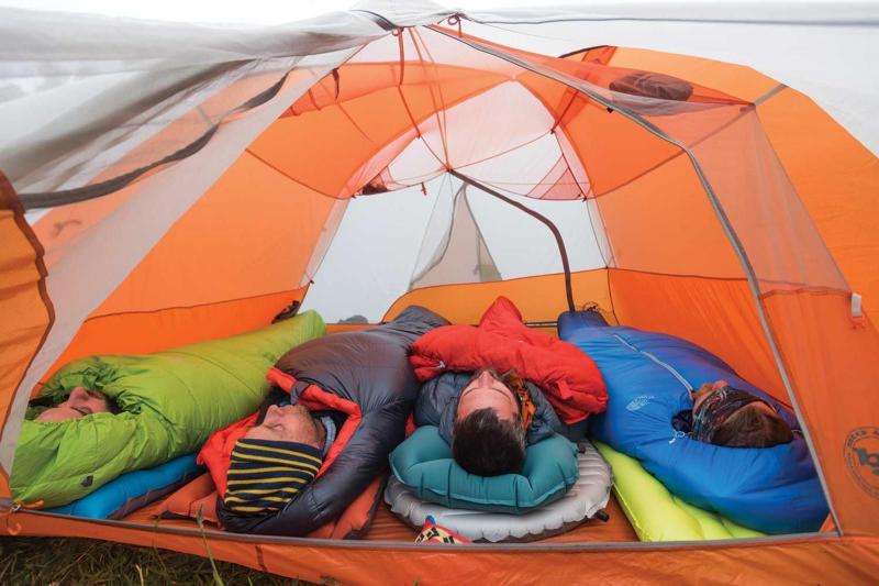 Looking to Buy a 4 Person Tent. Find the Best Deals Here