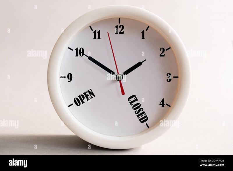 Looking to Buy a New Wall Clock This Year. Here are 15 Key Features to Consider