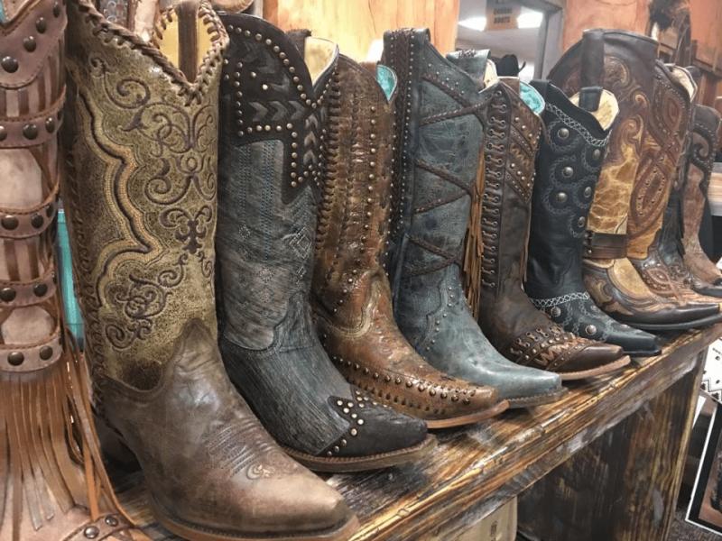 Looking to Buy Ariat Work Boots. Where to Find the Best Deals in 2023