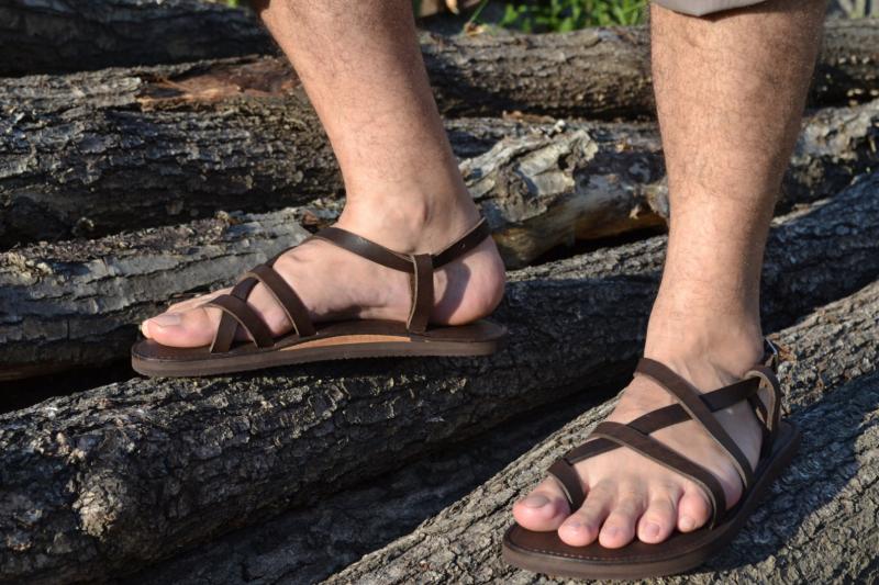 Looking to Buy Cheap Slides for Women This Summer. Here are 15 Tips to Find Great Deals on Slide Sandals