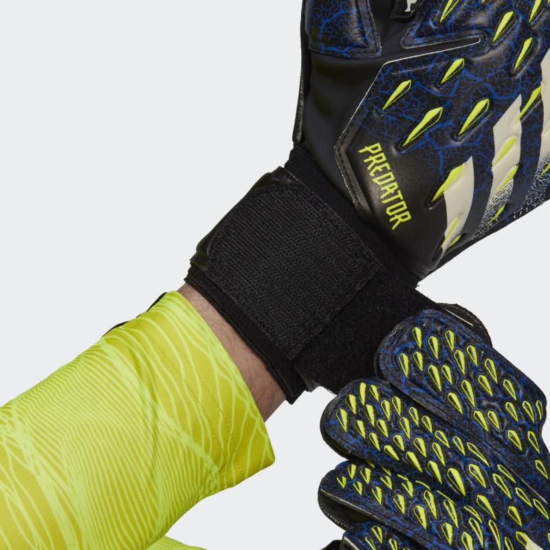 Looking to Buy New Goalie Gloves This Year. Discover the 15 Best Features to Look For