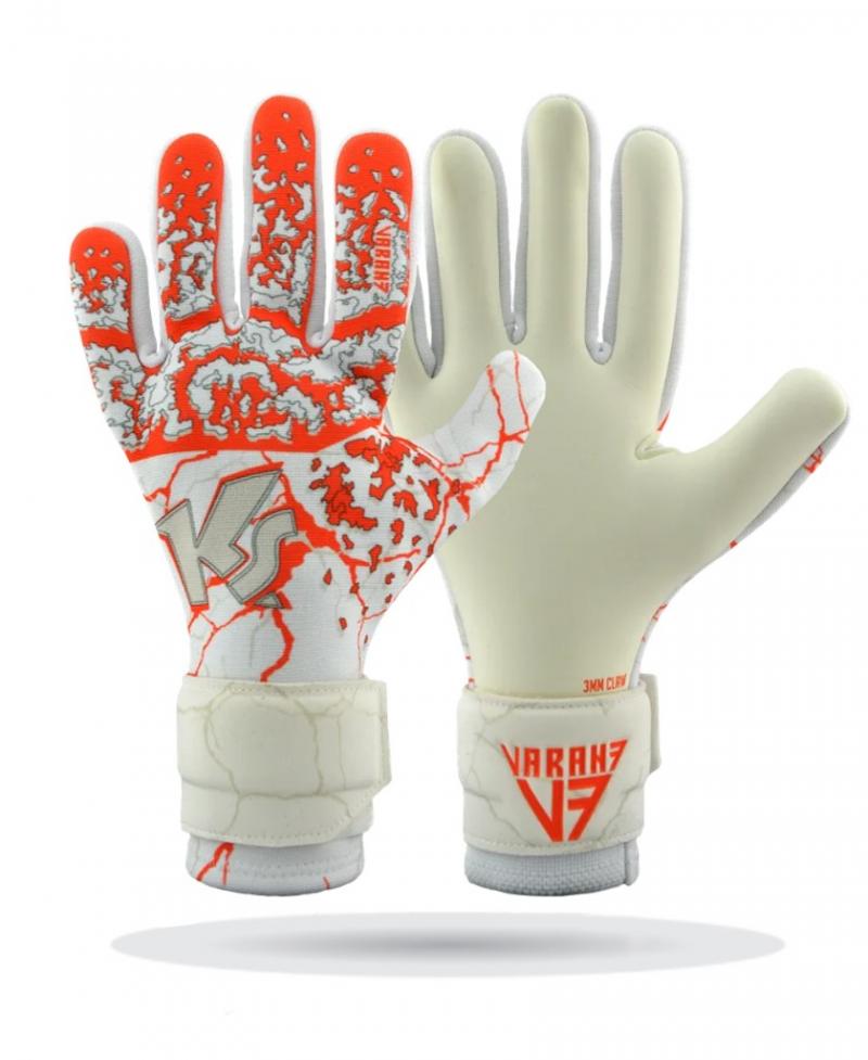 Looking to Buy New Lacrosse Goalie Gloves This Year. Find Your Perfect Pair Here