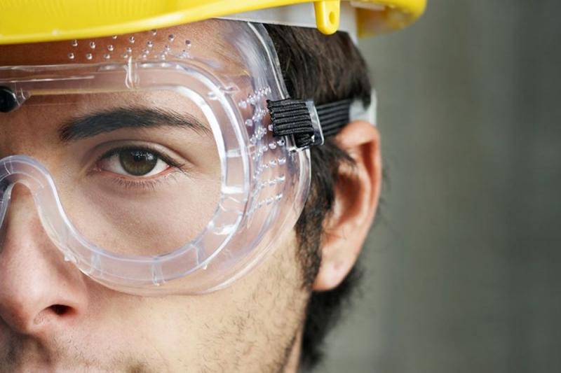 Looking to Buy New Lacrosse Goggles This Year. 15 Must-Have Features to Look For