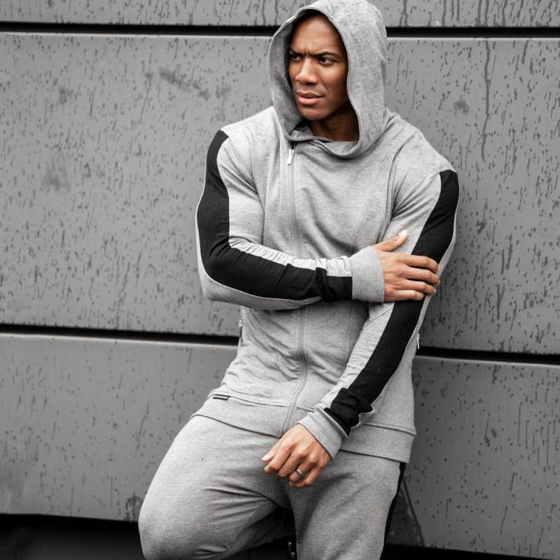 Looking to Buy The Best Black Nike Hoodie Online This Year. Try These 8 Tips
