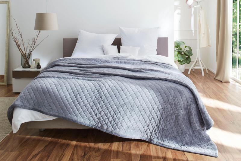 Looking to Buy The Best Blankets This Year. Check Out Our Top 15 Northeast Outfitters Blanket Picks