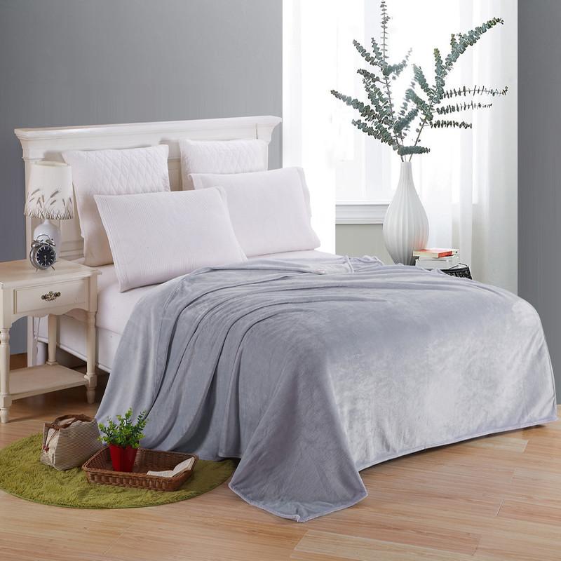 Looking to Buy The Best Blankets This Year. Check Out Our Top 15 Northeast Outfitters Blanket Picks