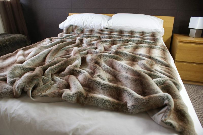 Looking to Buy The Best Blankets This Year. Check Out Our Top 15 Northeast Outfitters Blanket Picks