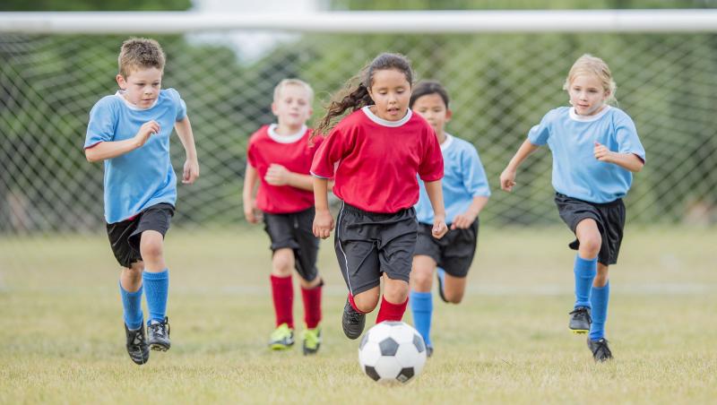 Looking to Buy The Best Football For Your Kid This Season. Discover The Top Junior Footballs of 2023 Here