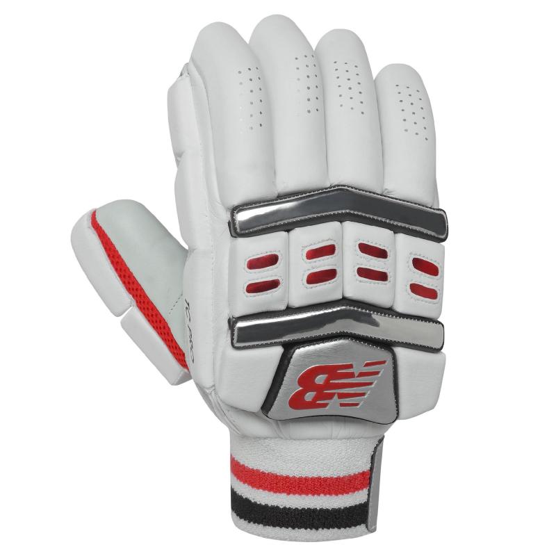 Looking to Buy The Best Nike Batting Gloves in 2022. Discover The Top 3 Here