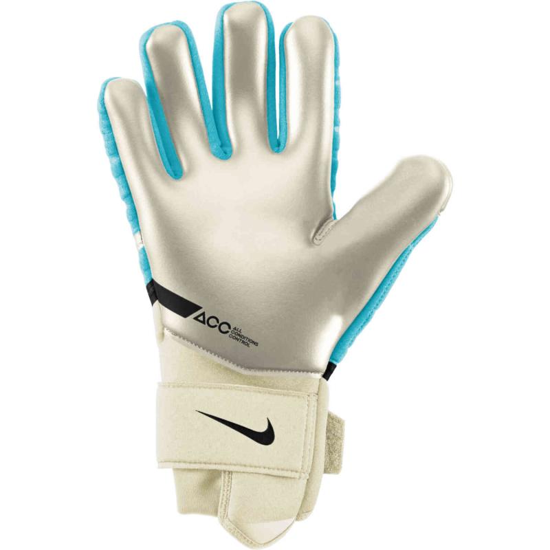 Looking to Buy The Best Nike Batting Gloves in 2022. Discover The Top 3 Here