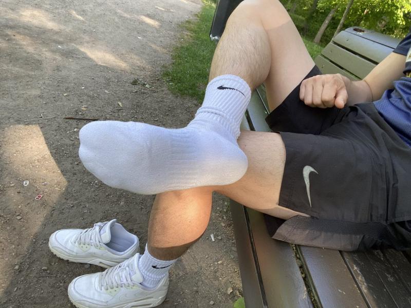 Looking to Buy The Best Nike Socks For Teens. Find Out Here
