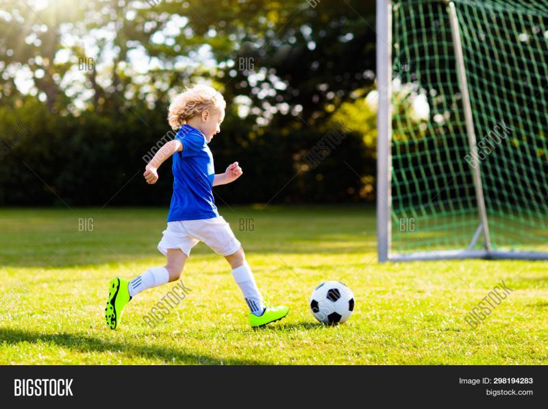 Looking to Buy the Best Shorts for Youth Flag Football This Year