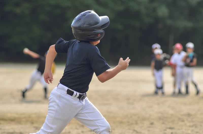 Looking to Buy The Best Softball Helmet This Year. Find Out in This Guide