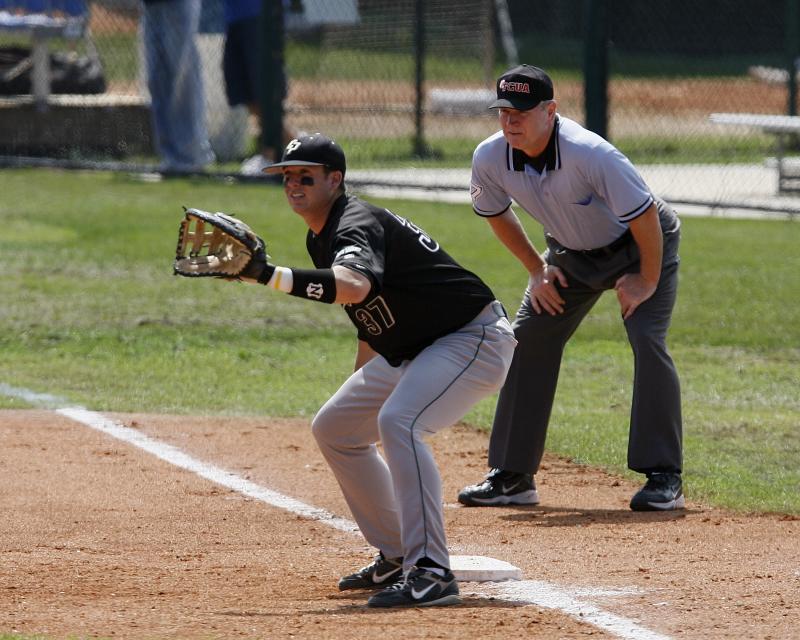 Looking to Buy The Best Softball Helmet This Year. Find Out in This Guide