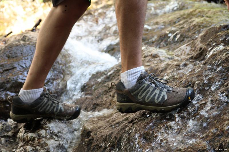 Looking to Buy The Best Walking Shoes With Wide Widths. Discover The 15 Most Comfortable Pairs