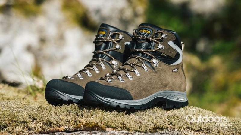 Looking to Buy The Best Walking Shoes With Wide Widths. Discover The 15 Most Comfortable Pairs