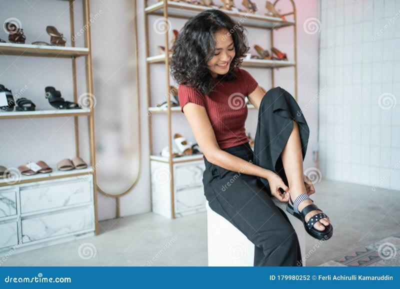 Looking to Buy The Comfiest Women