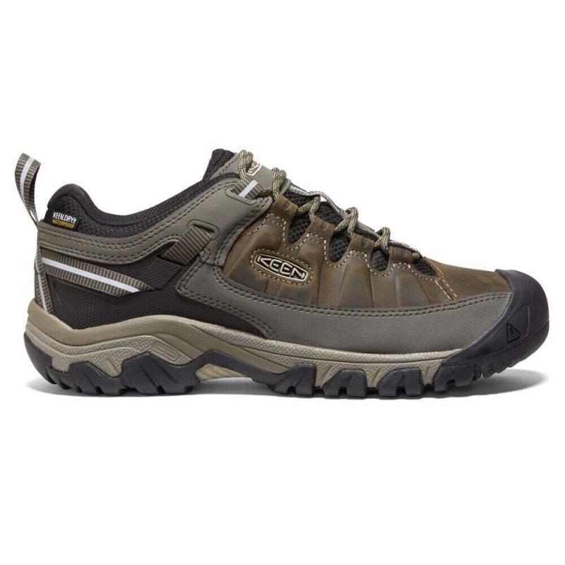 Looking to Buy the Perfect Hiking Shoes This Year. Try KEEN