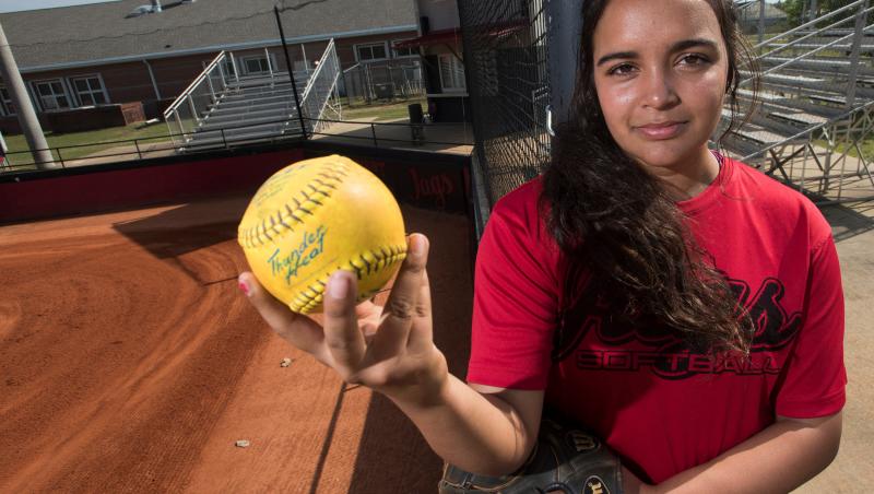 Looking to Buy The Perfect Softball Bucket. Discover Our Top 15 Tips