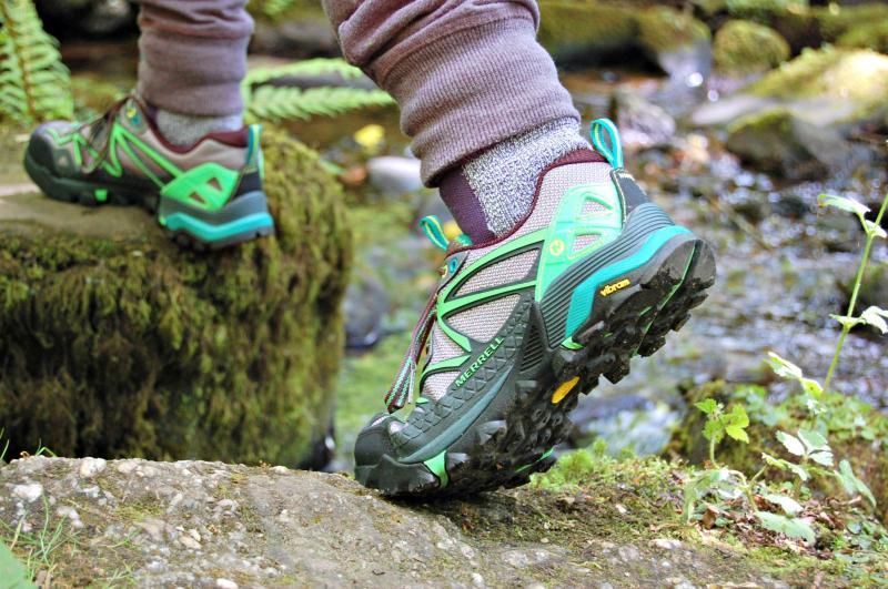 Looking to Buy Top Salomon Hiking Shoes This Year. Discover the Best Places Here