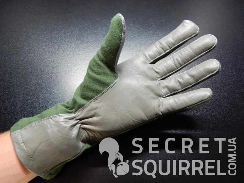 Looking to Buy Under Armour Lacrosse Gloves This Year. Here are the Top 15 Things to Know Before You Buy