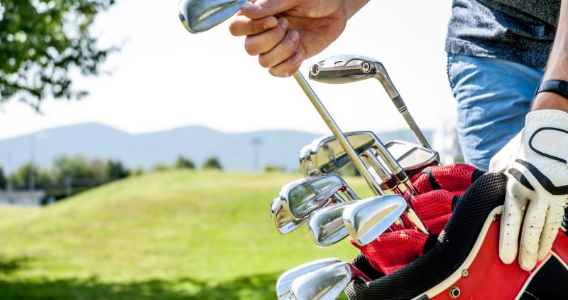 Looking to Buy Your First Full Set of Golf Clubs. : Here