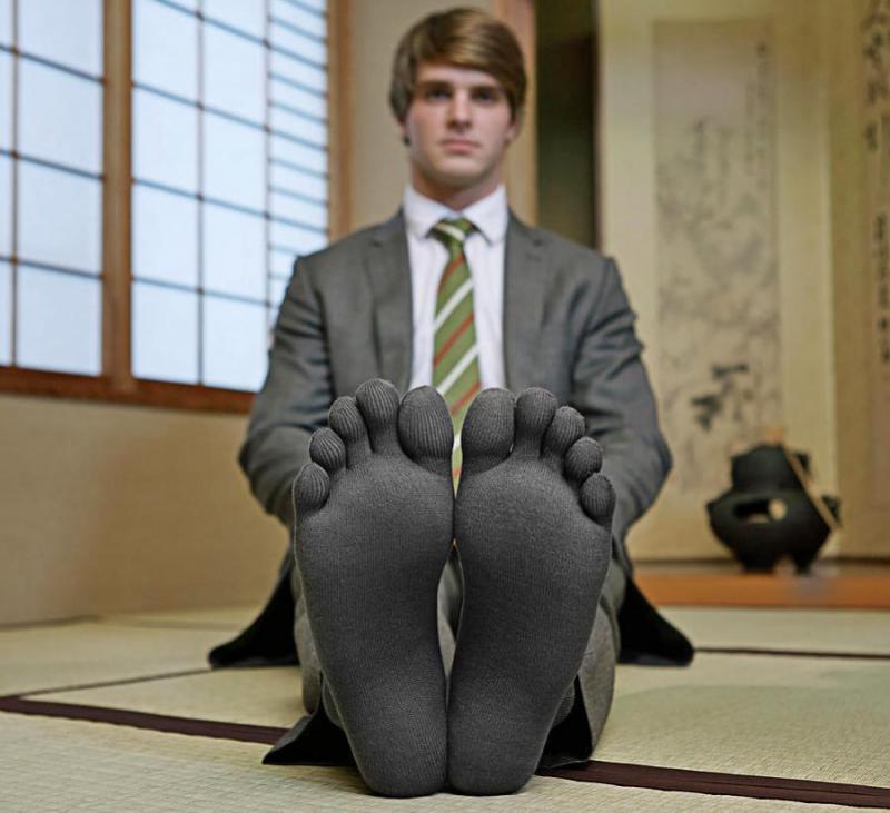 Looking To Soothe Your Feet. The Top Aloe Infused Socks For Men in 2023