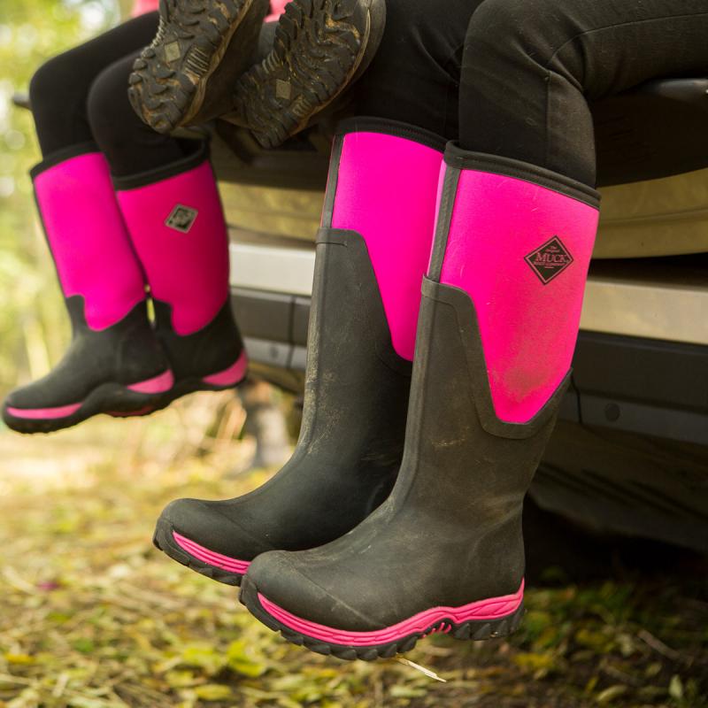 Looking To Stay Warm This Winter. Discover The Best Boot Liners For Muck Boots