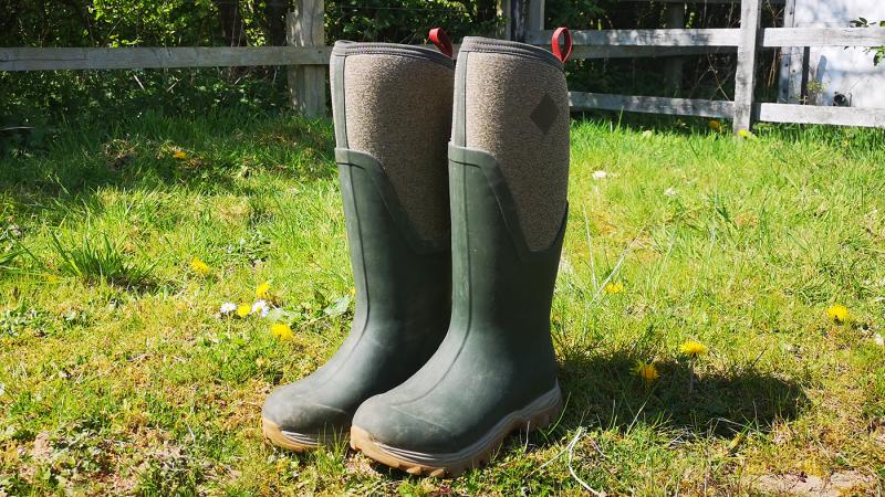 Looking To Stay Warm This Winter. Discover The Best Boot Liners For Muck Boots