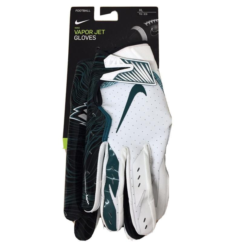 Looking to Up Your Lacrosse Game This Year: Discover the Best Nike Vapor Gloves