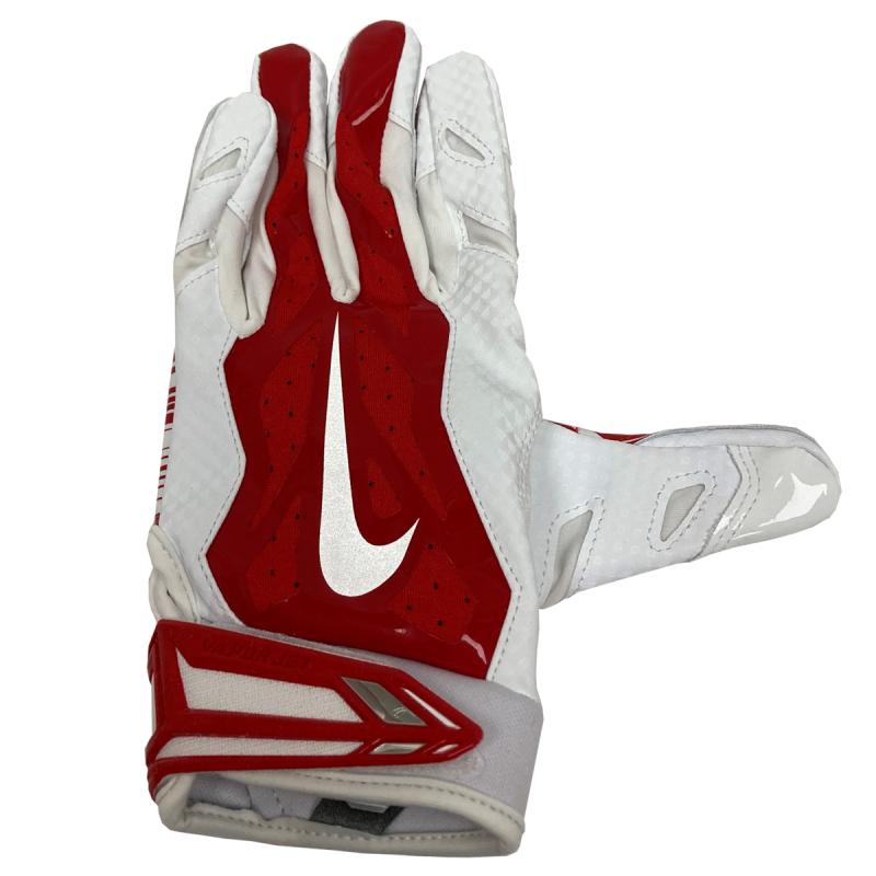 Looking to Up Your Lacrosse Game This Year: Discover the Best Nike Vapor Gloves