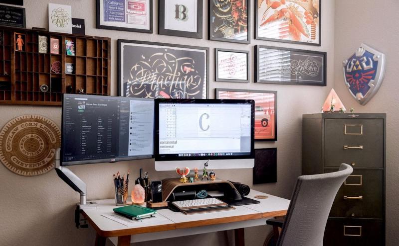 Looking to Upgrade Your Home Office. Try a Digital Wall Calendar: 15 Ingenious Features You