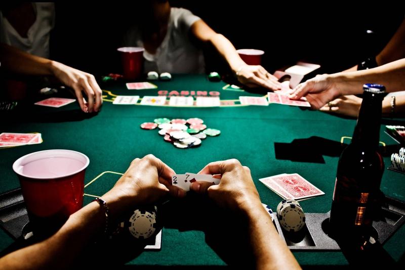 Looking to Upgrade Your Poker Nights This Year. Discover the Top 15 Essentials for an Epic Poker Table Setup