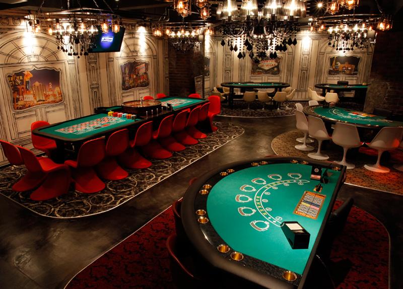 Looking to Upgrade Your Poker Nights This Year. Discover the Top 15 Essentials for an Epic Poker Table Setup