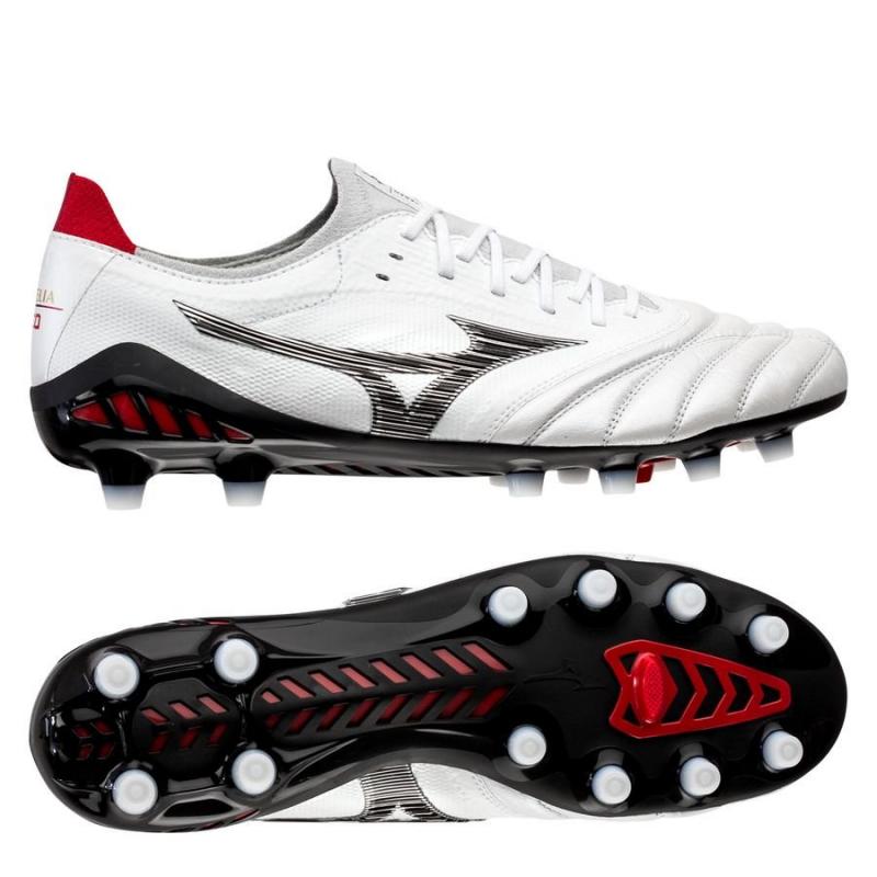 Looking to Upgrade Your Soccer Cleats This Season. Try the Mizuno Morelia Neo III