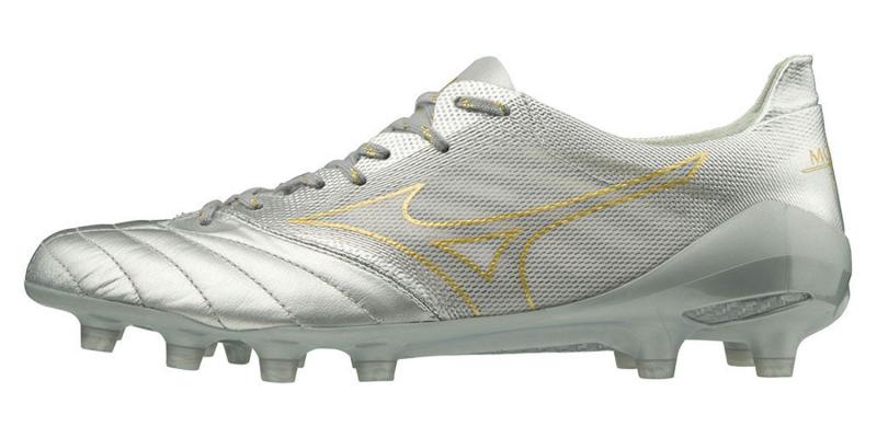 Looking to Upgrade Your Soccer Cleats This Season. Try the Mizuno Morelia Neo III