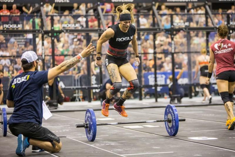Maximize Your Workouts: Why The Right Crossfit Attire Matters