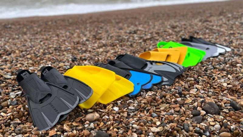 Mens Flippers: Which Swimming Accessory Will Make You Swim Faster This Season