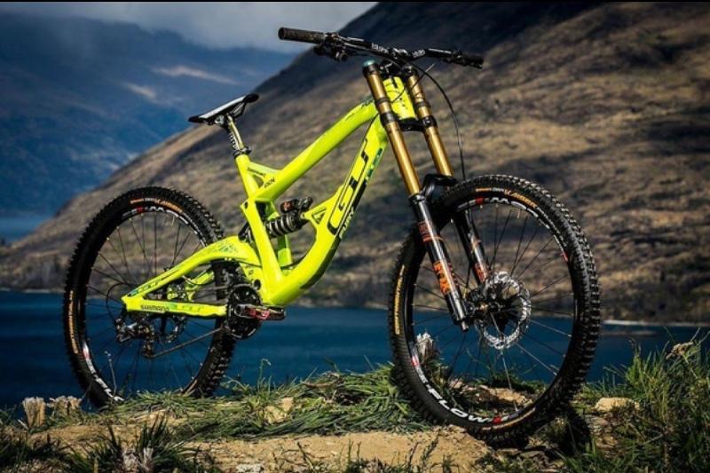 Mountain Biking Bliss Awaits: Why the GT Laguna Pro 27.5 is the Ideal Women