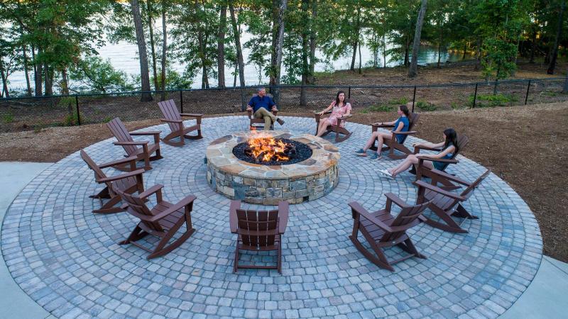 Need a Durable Fire Pit Cover for Your Quest 29: 15 Must-Have Features to Look For