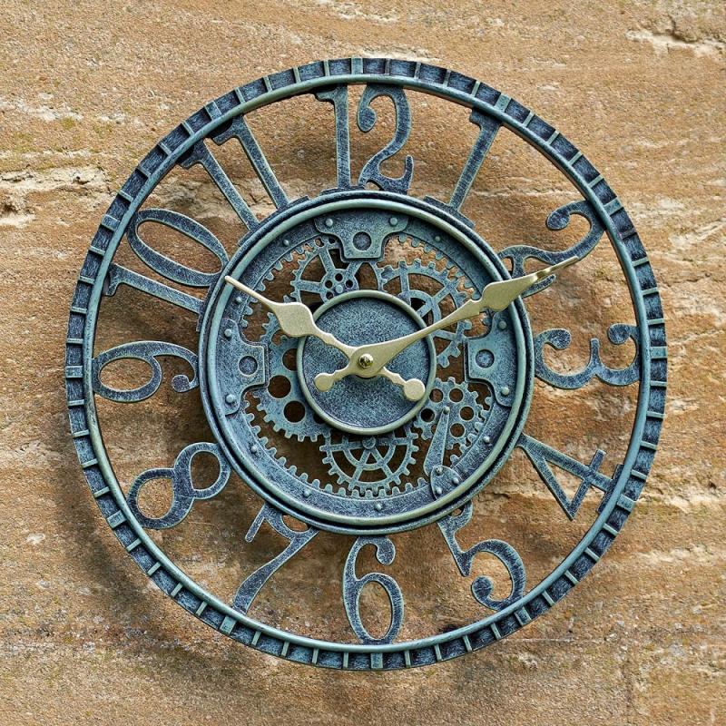 Need a Durable Outdoor Clock. Discover 15 Key Tips