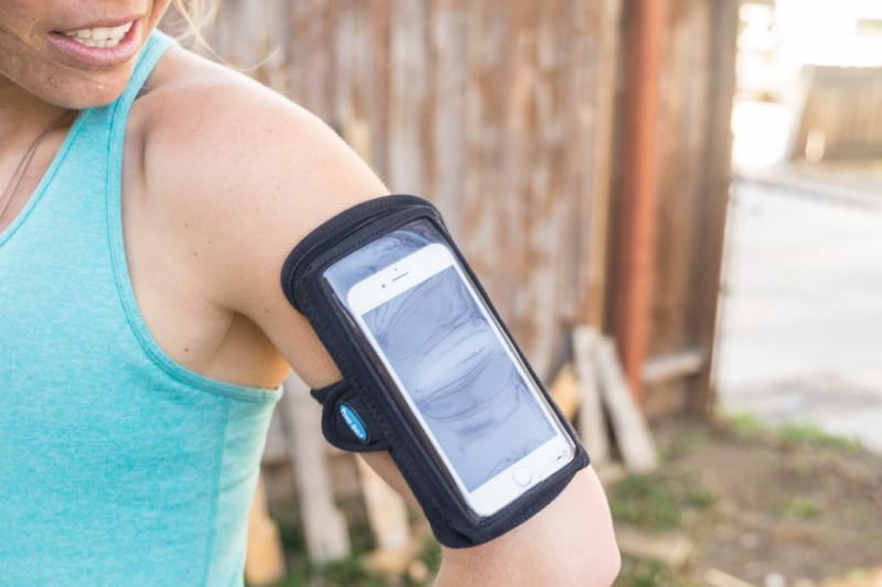 Need A Hands Free Solution For Your Phone While Running. Discover The Best Arm Straps