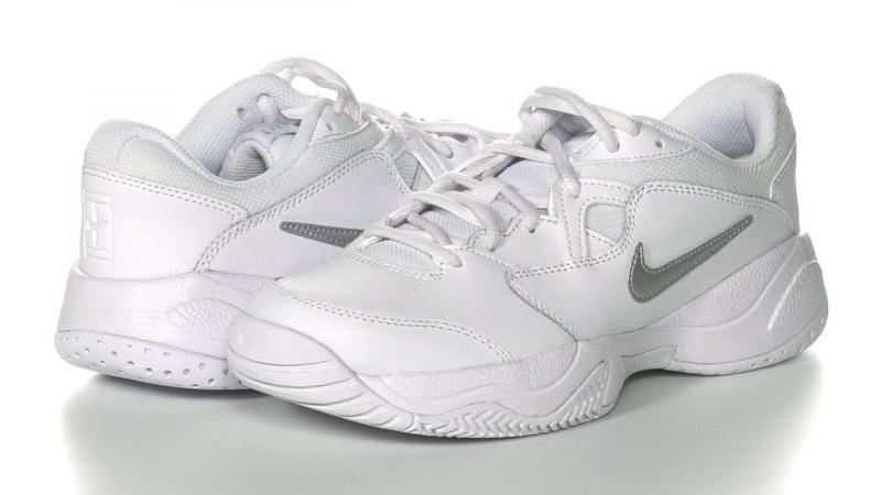 Need a New Pair of Tennis Shoes This Year. Discover the Prince Advantage Lite 2