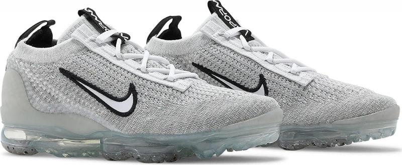 Need a Perfect Running Shoe in 2023. The Nike Air VaporMax Flyknit Has Everything You Want