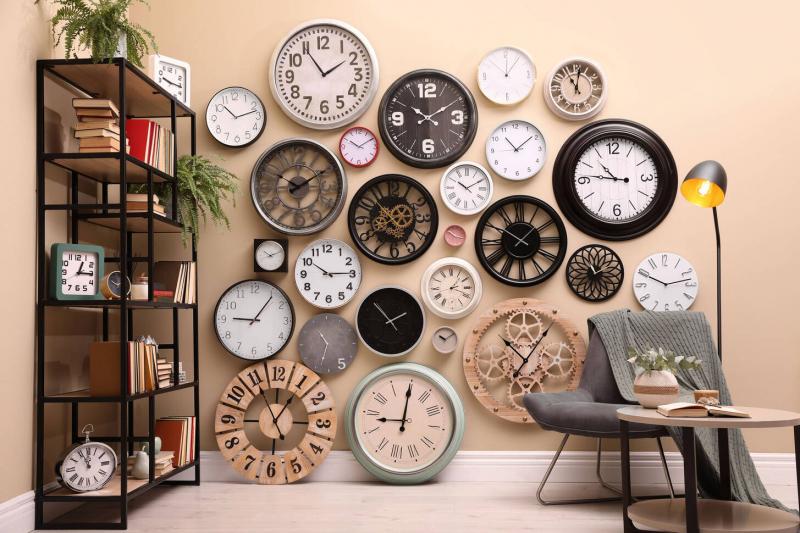 Need a Stylish New Wall Clock in 2023. Discover the Top 16-Inch Options Here