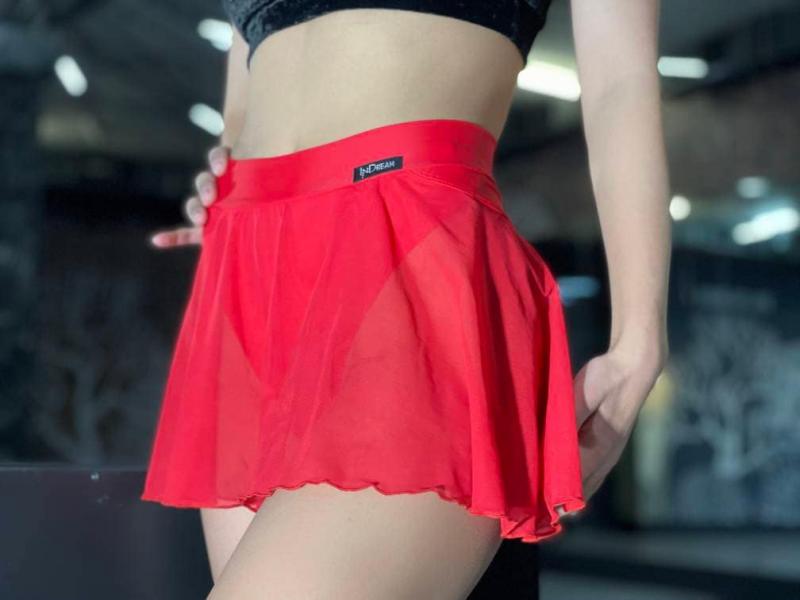 Need A Stylish Skort For The Course: Discover Hot Pink Golf Magic This Season