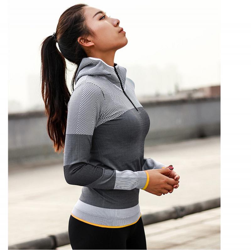 Need A Versatile Jacket for Working Out. Discover The Top Lightweight Jackets For Women