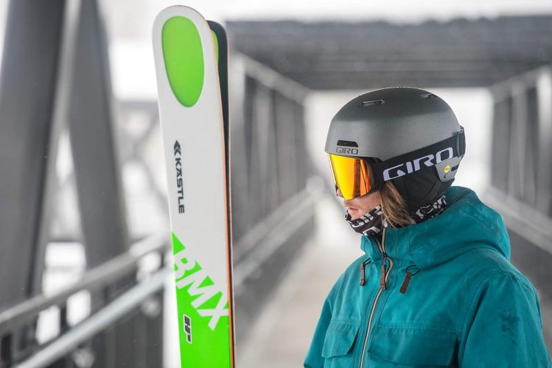 Need An Awesome Ski Helmet This Winter. Discover The Top 15 Reasons To Get The Giro Nine